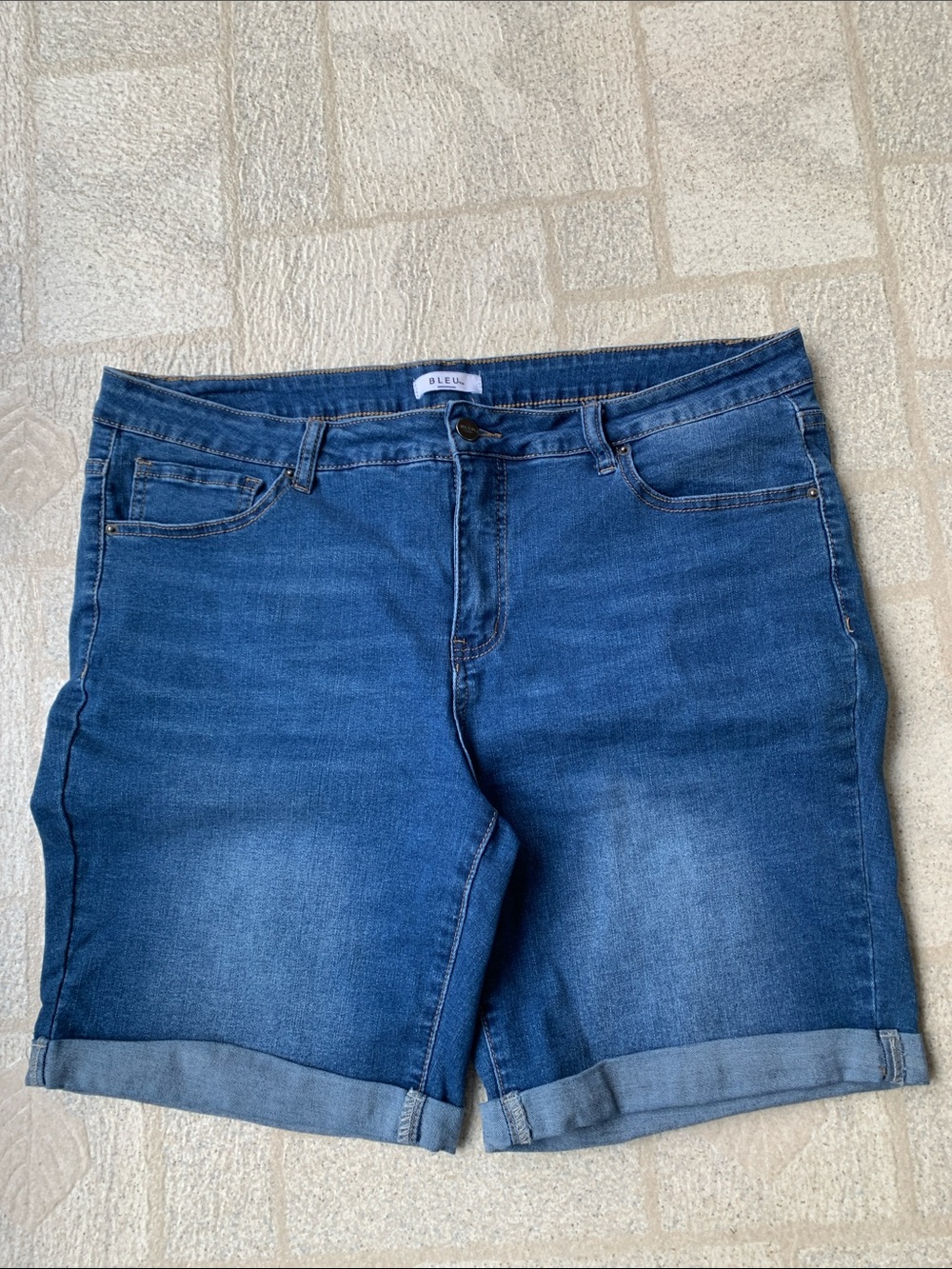 Denim Roll-Cuff Women's Shorts - Blue